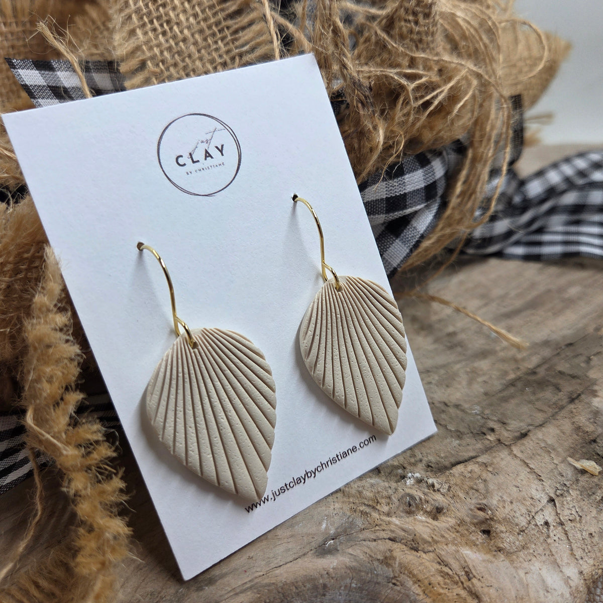 Boho Dangles | creme beige