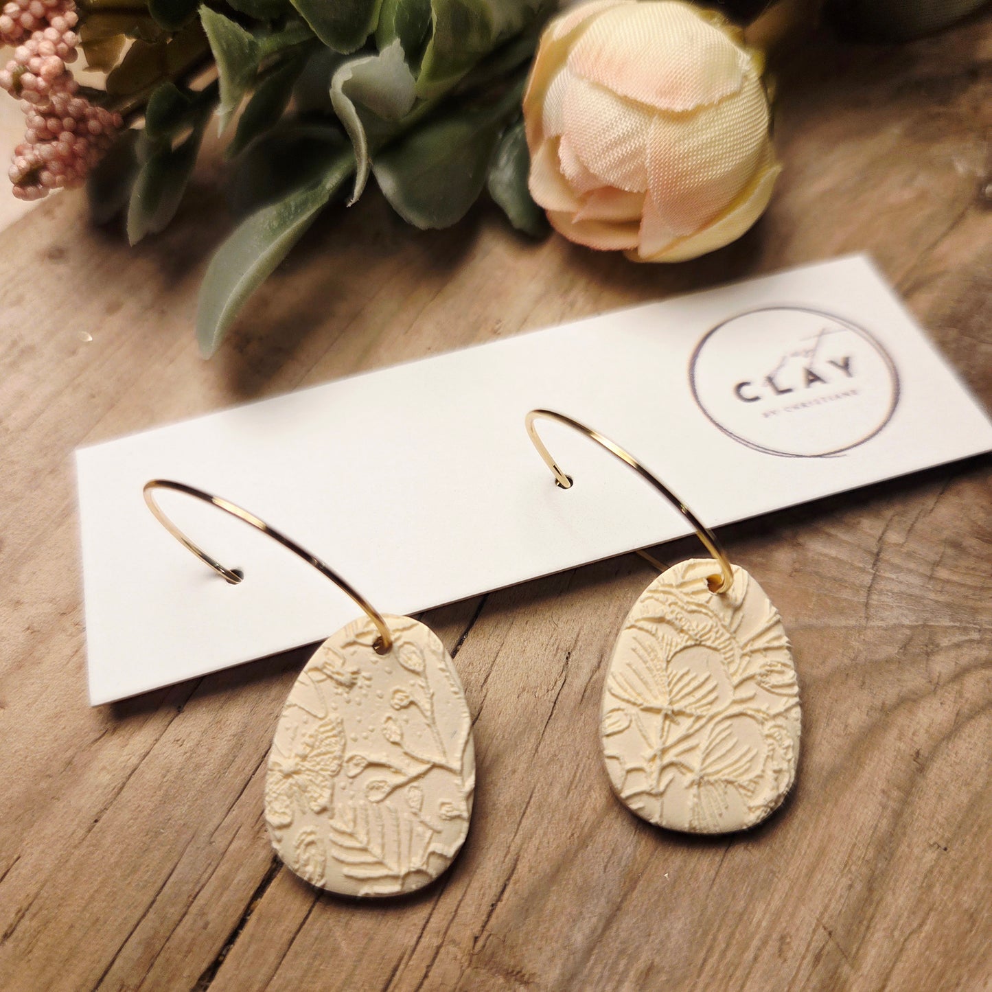 Egg Hoops | butter yellow