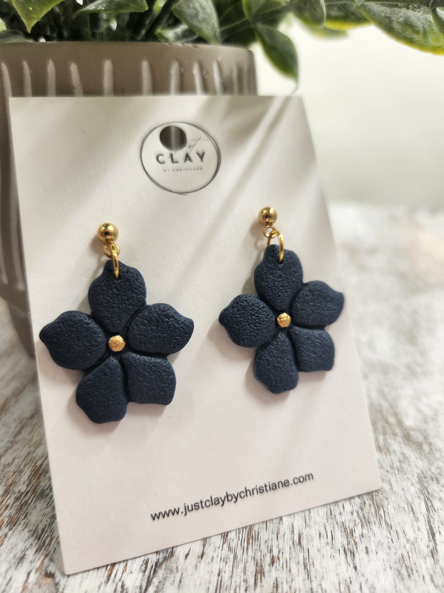 Cute Flower Dangles | navy blue