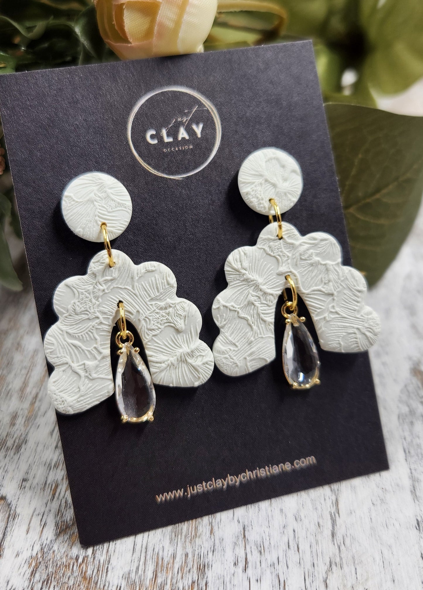 Dangles | white