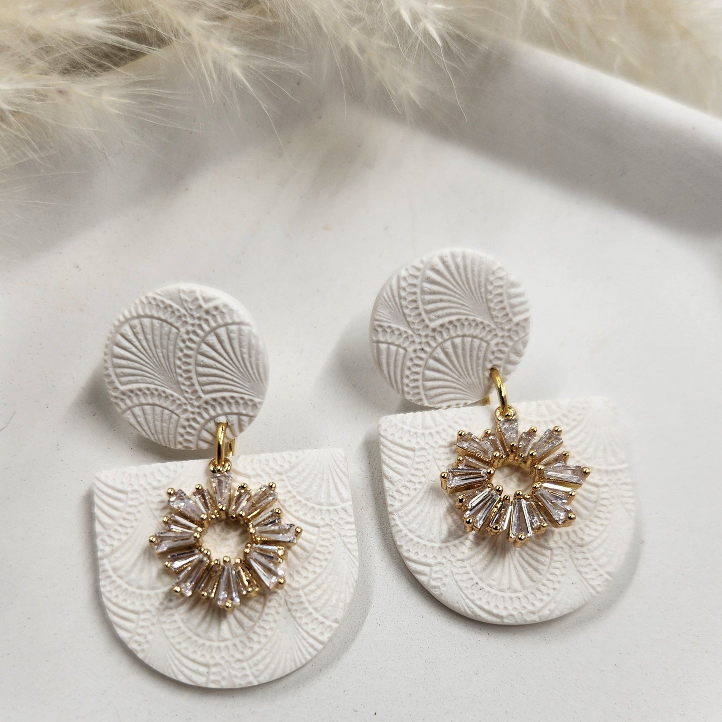Dangles | white