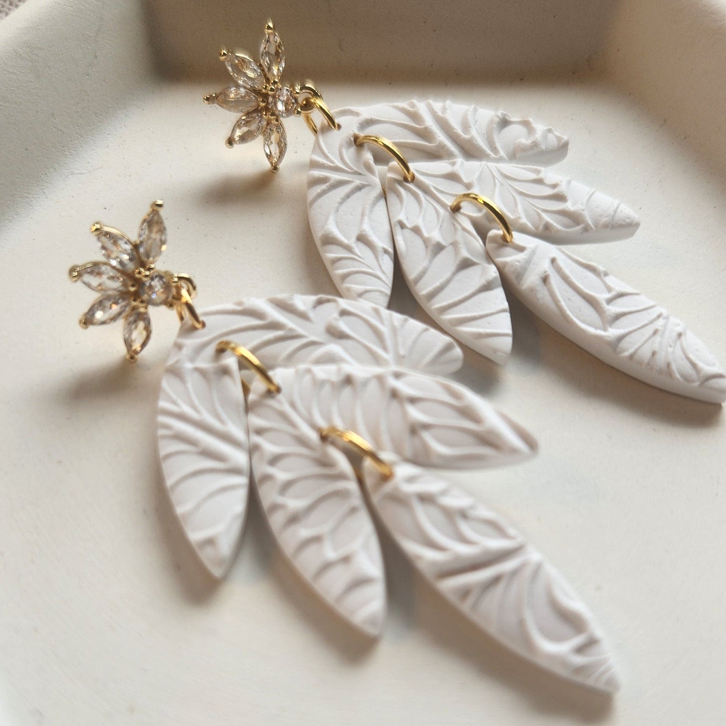 Dangles | white