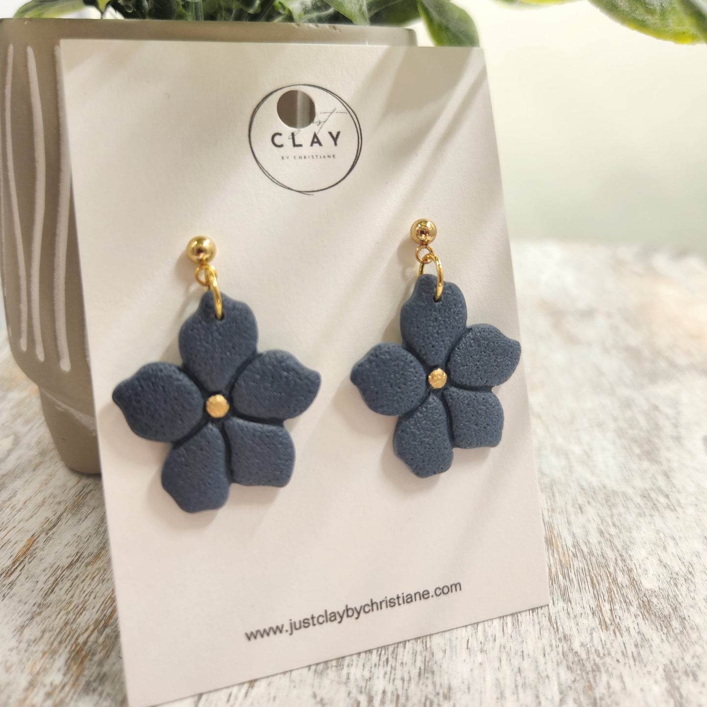 Cute Flower Dangles | navy blue