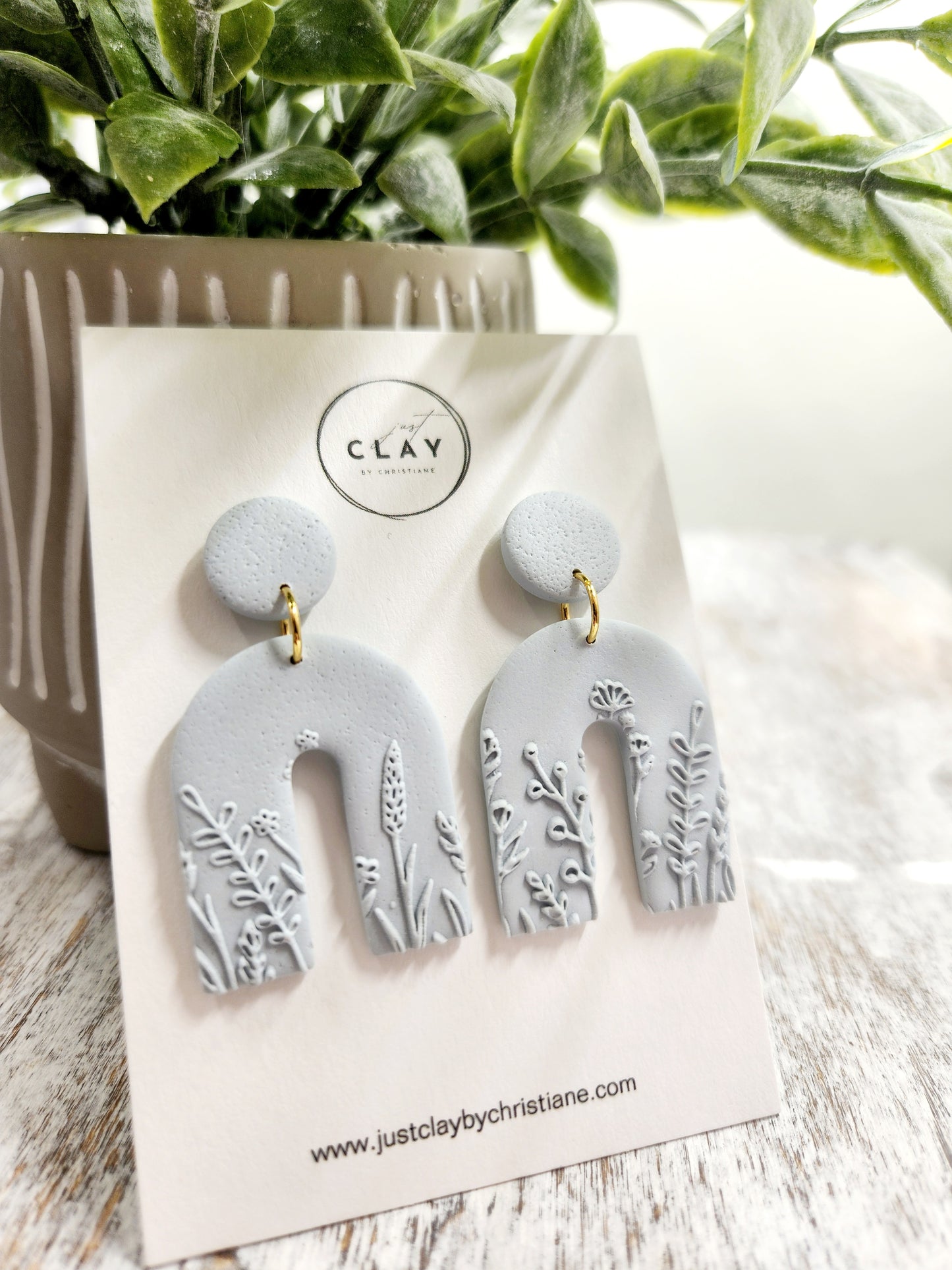 Dangles | light blue