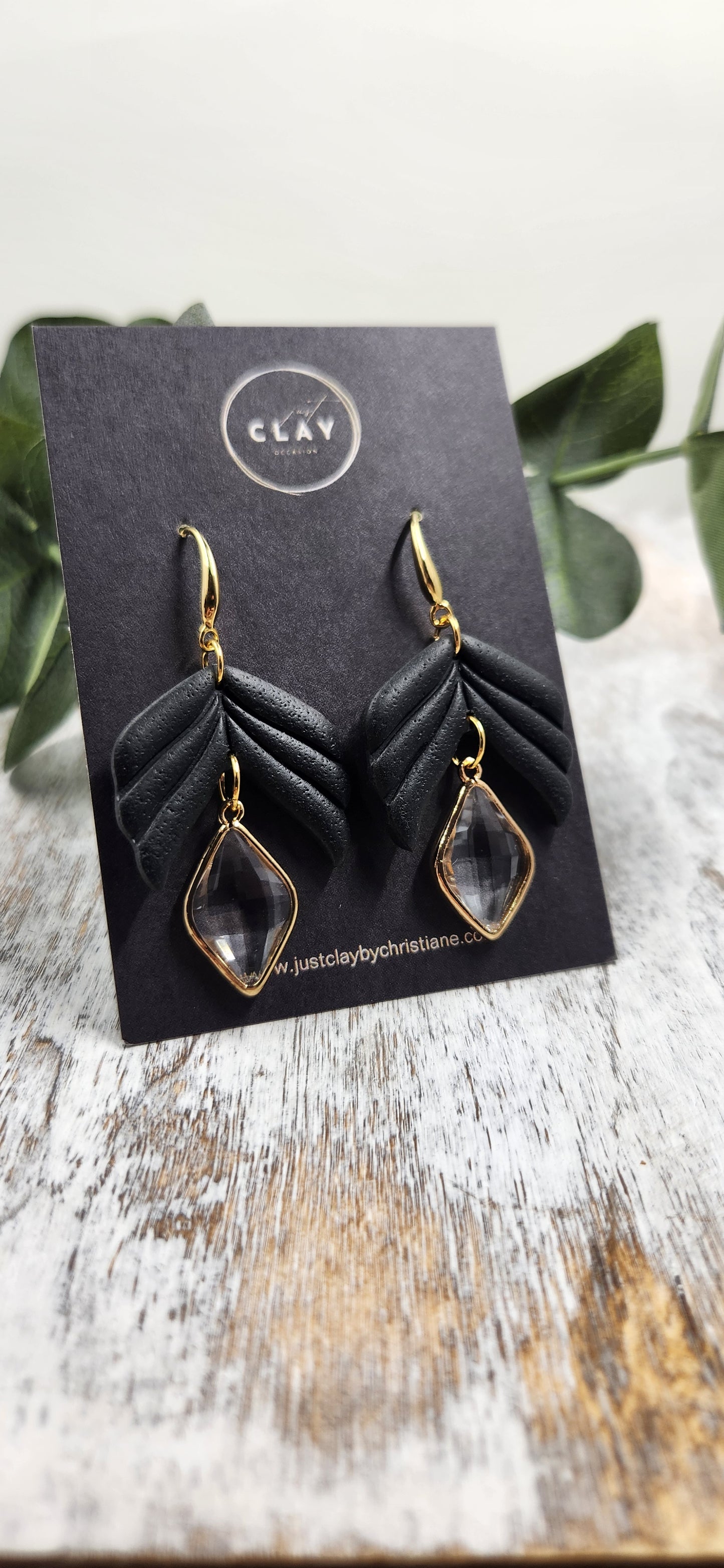 Dangles | black