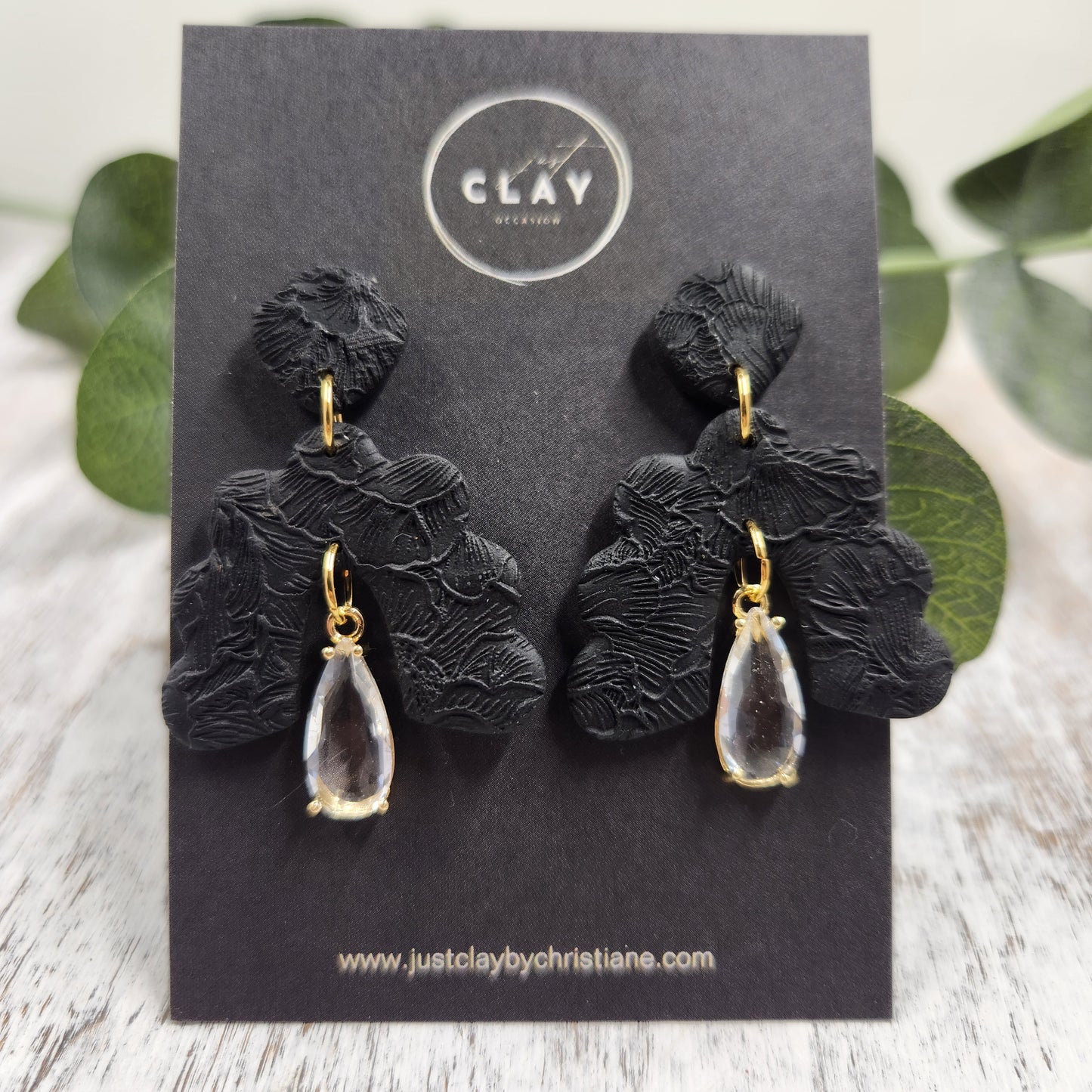 Dangles | black