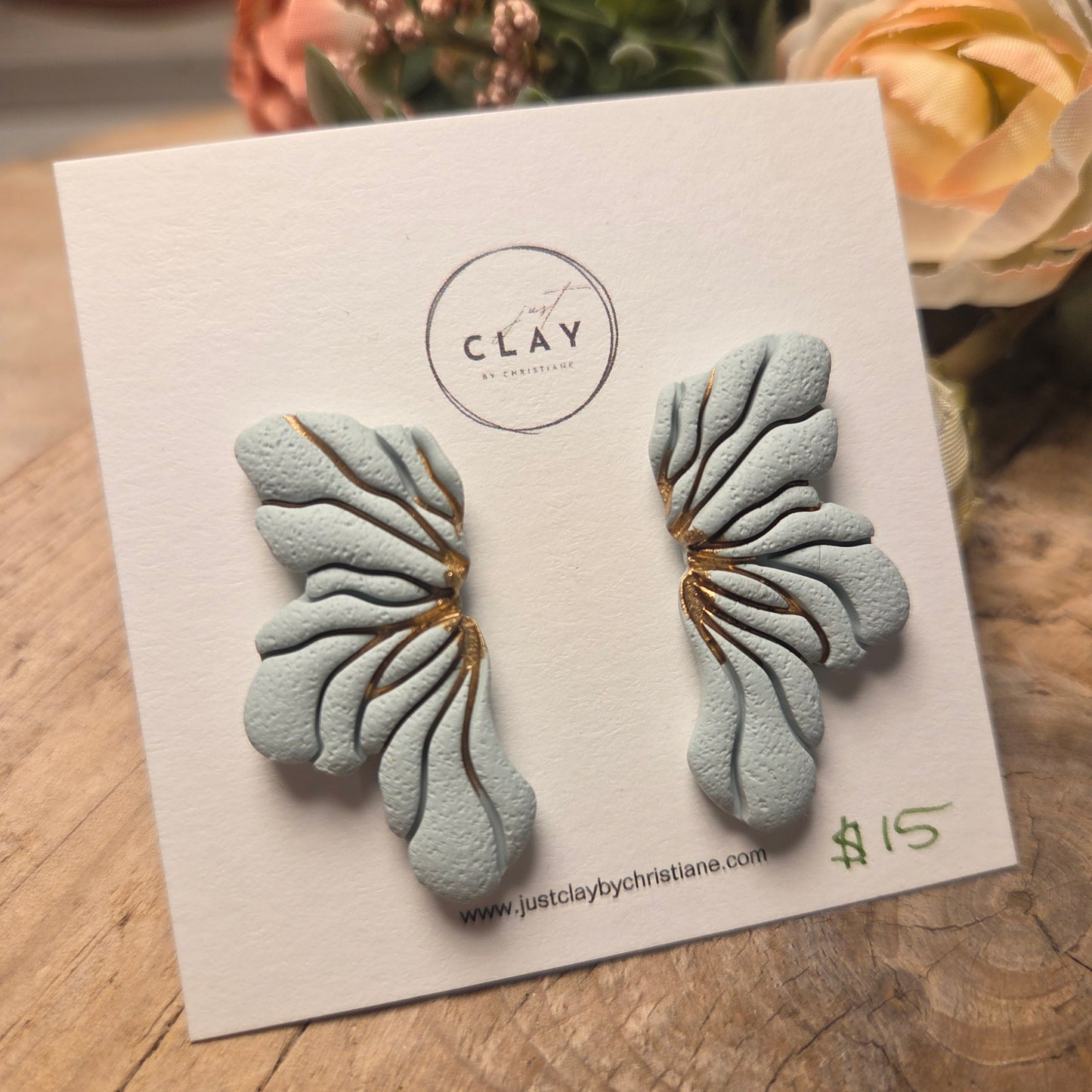 Flower Studs | light blue