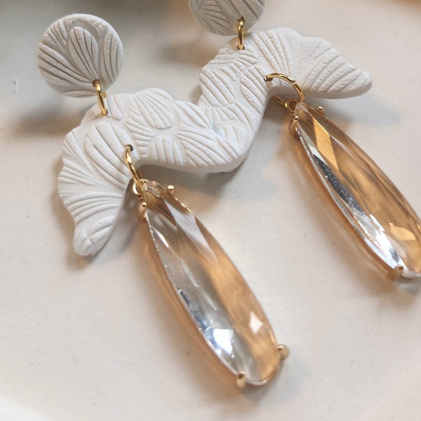 Dangles | white