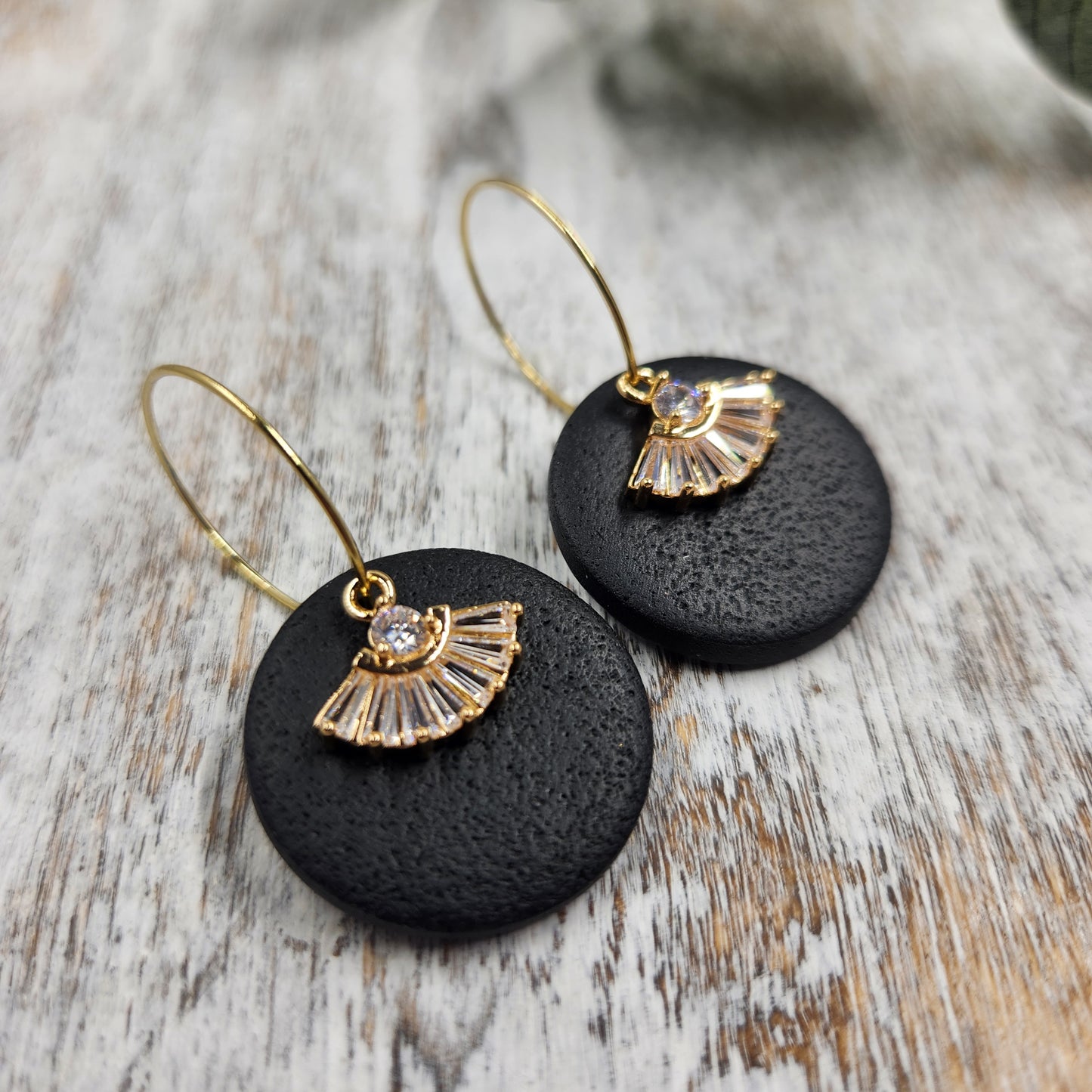 Elegant Hoop Earrings | black gold