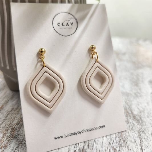 The Amber | creme white