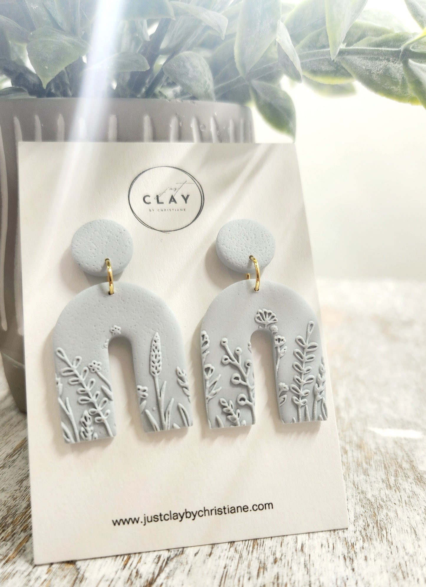 Dangles | light blue