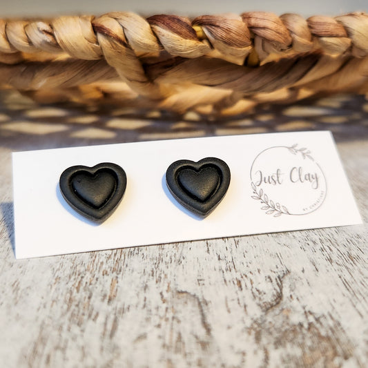 Heart Studs l Black