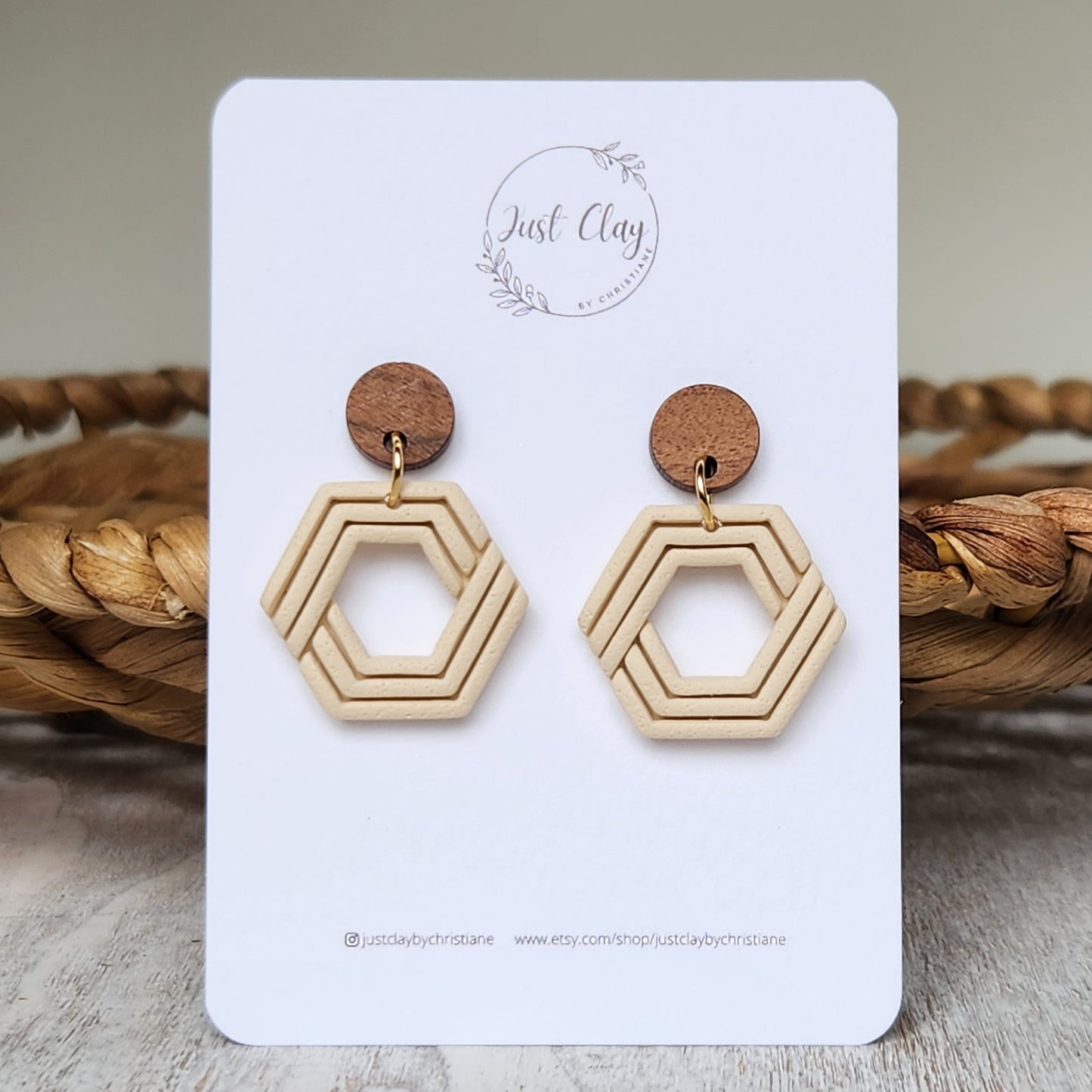 Hexagon Dangle l Beige