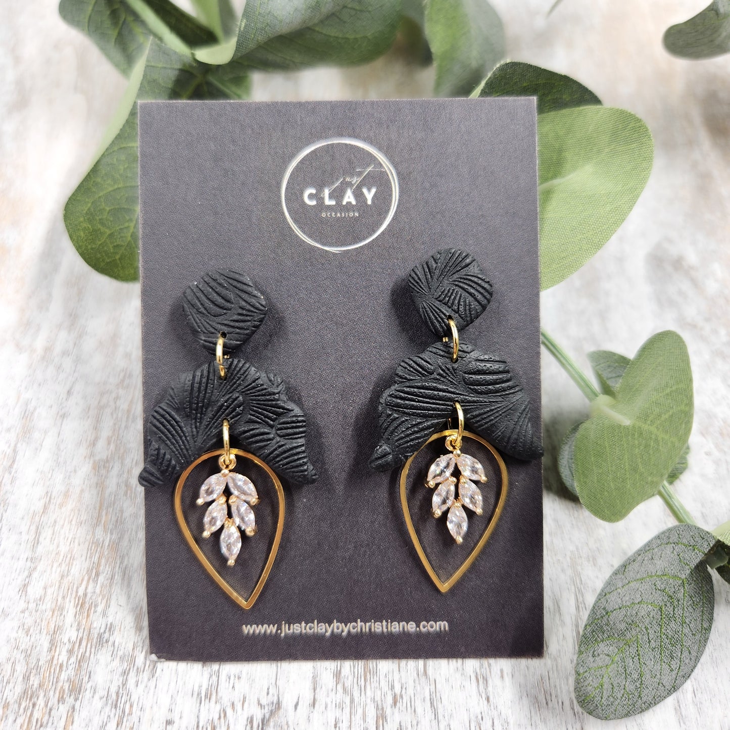 Dangles | black