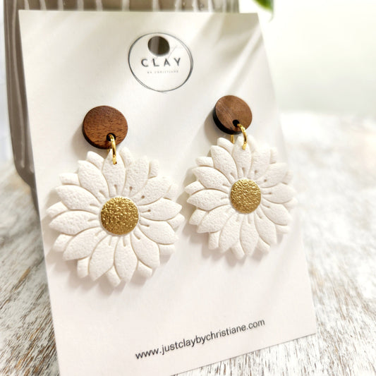 Daisy Dangles
