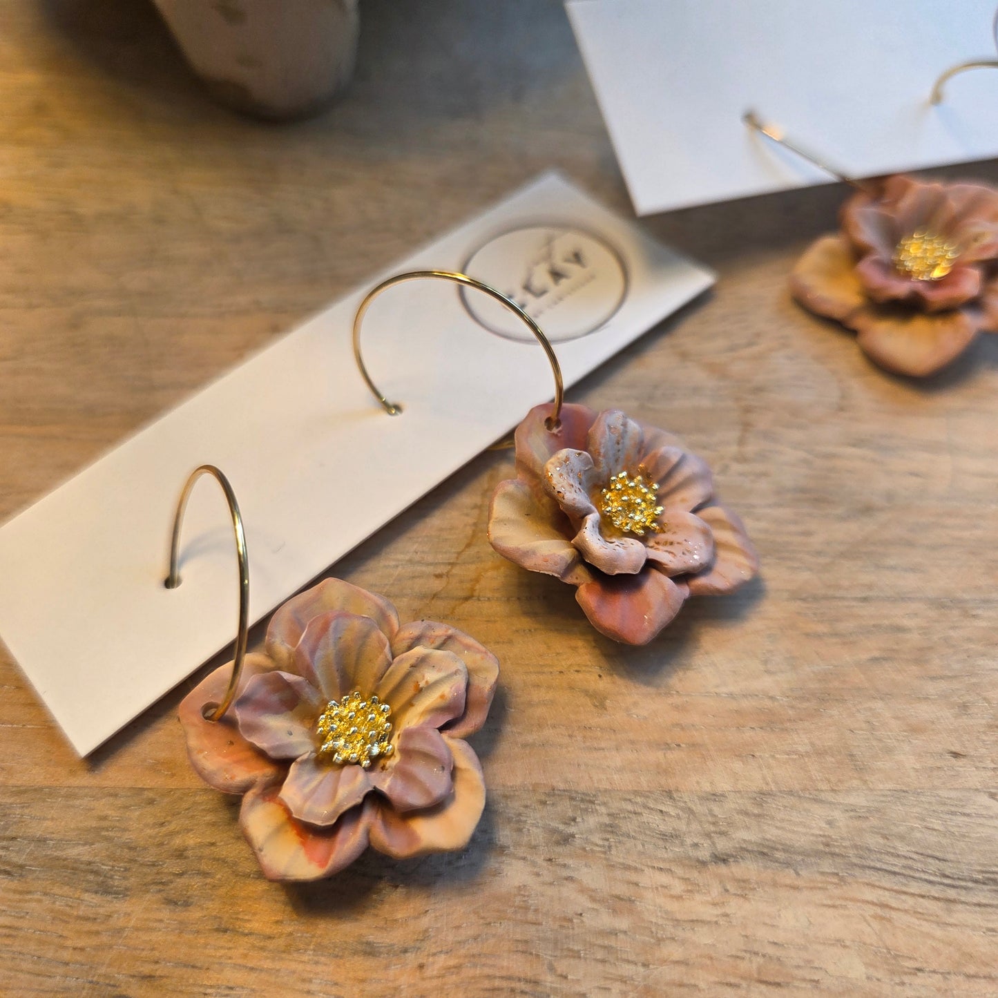 Flower Hoops pink/ purple
