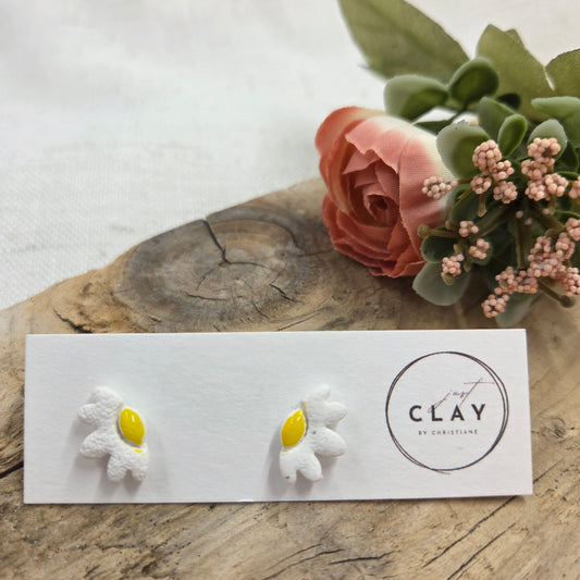 Daisy Studs