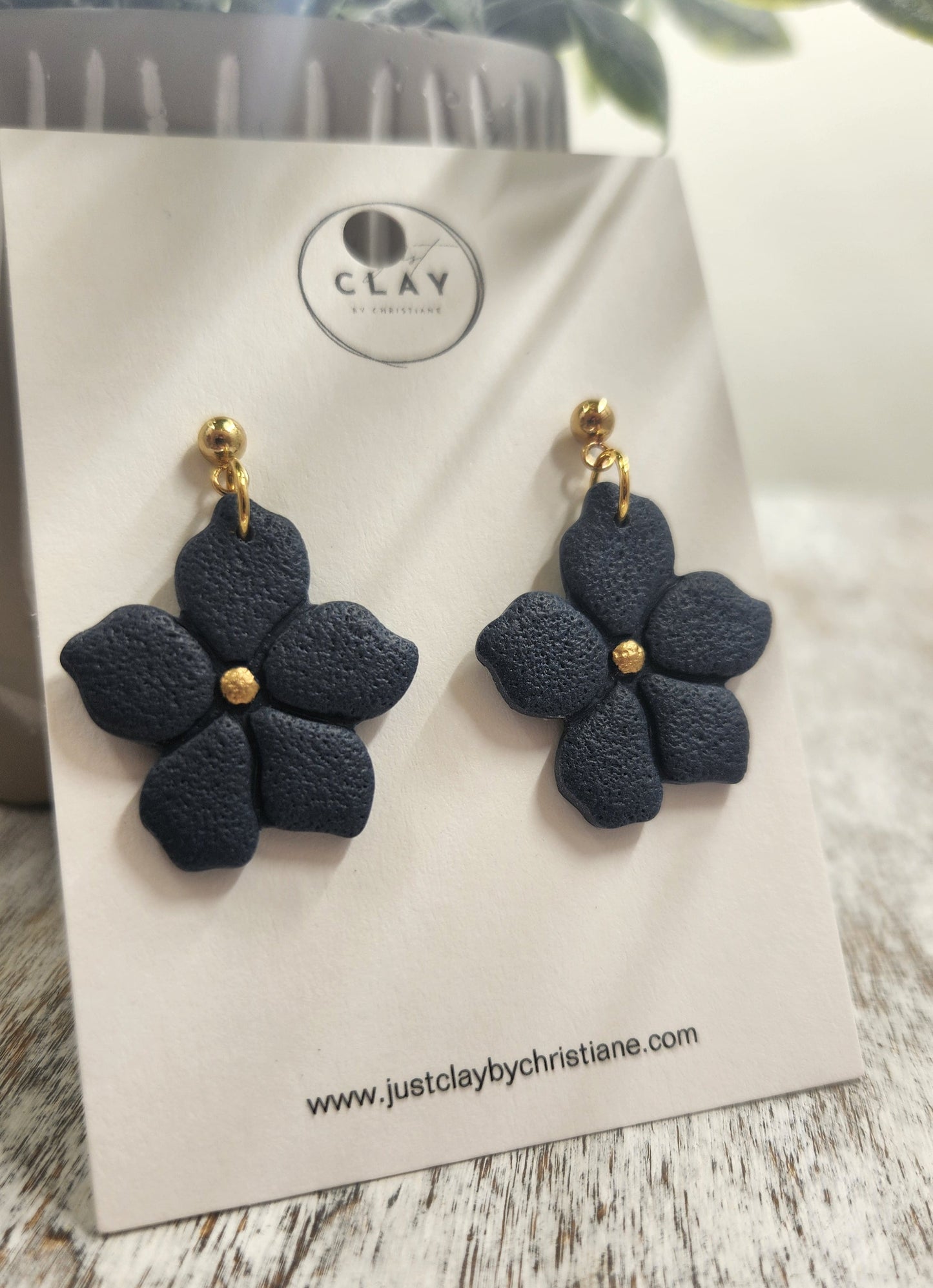 Cute Flower Dangles | navy blue