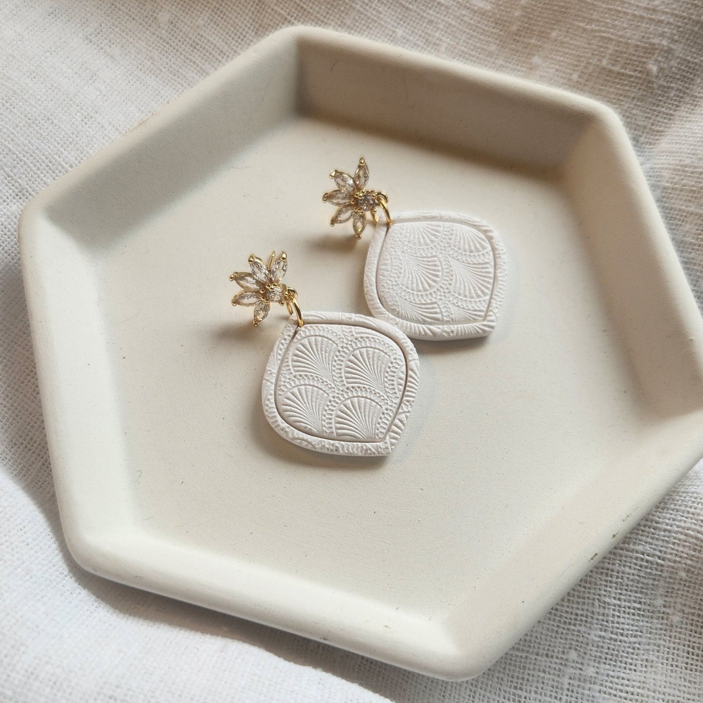 Dangles | Elegant Boho Texture