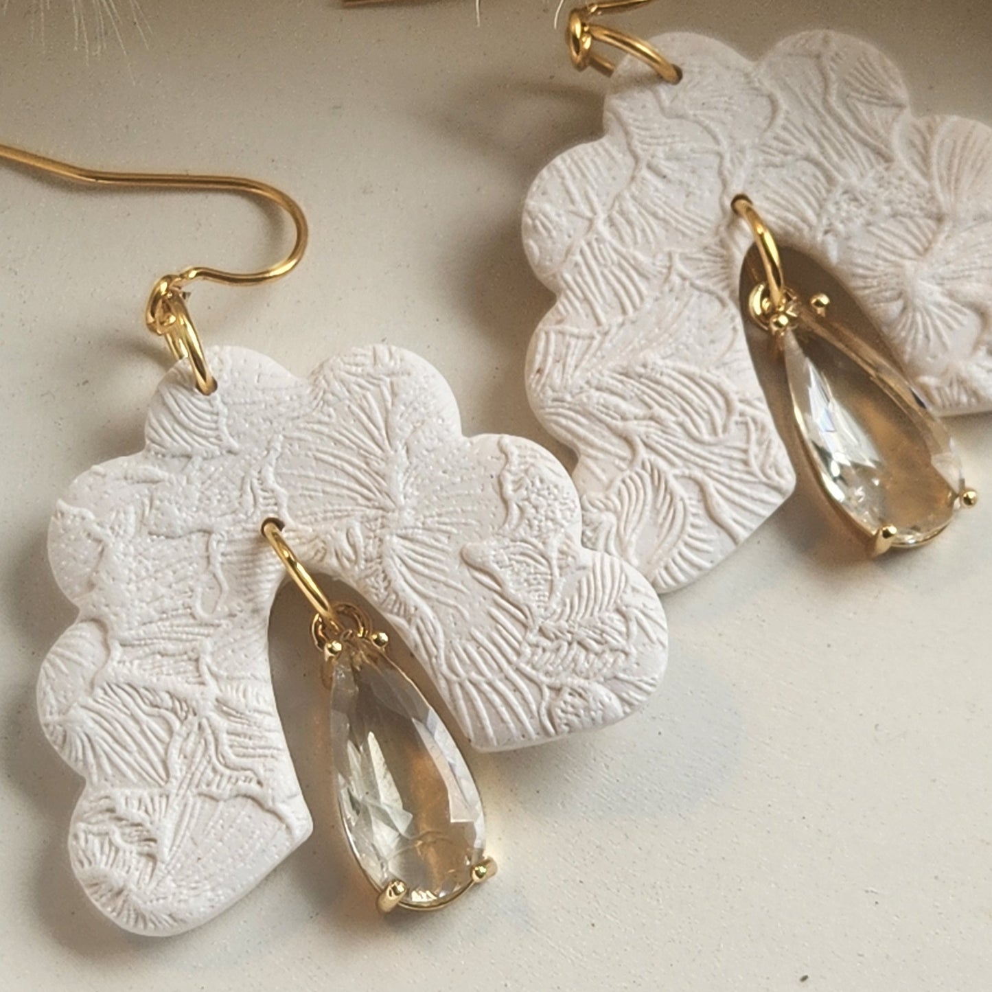 Dangles | white