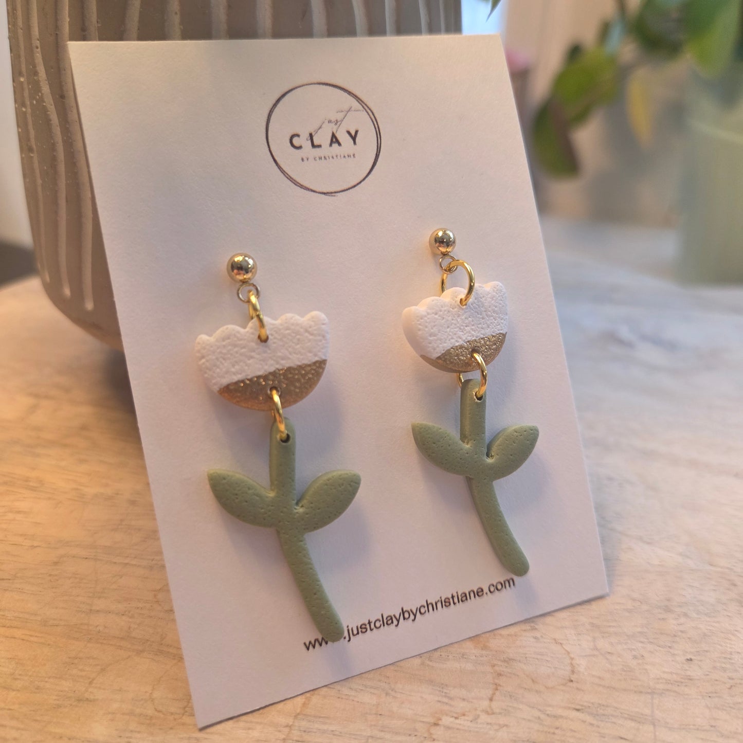 Tulip Dangles - white/ gold
