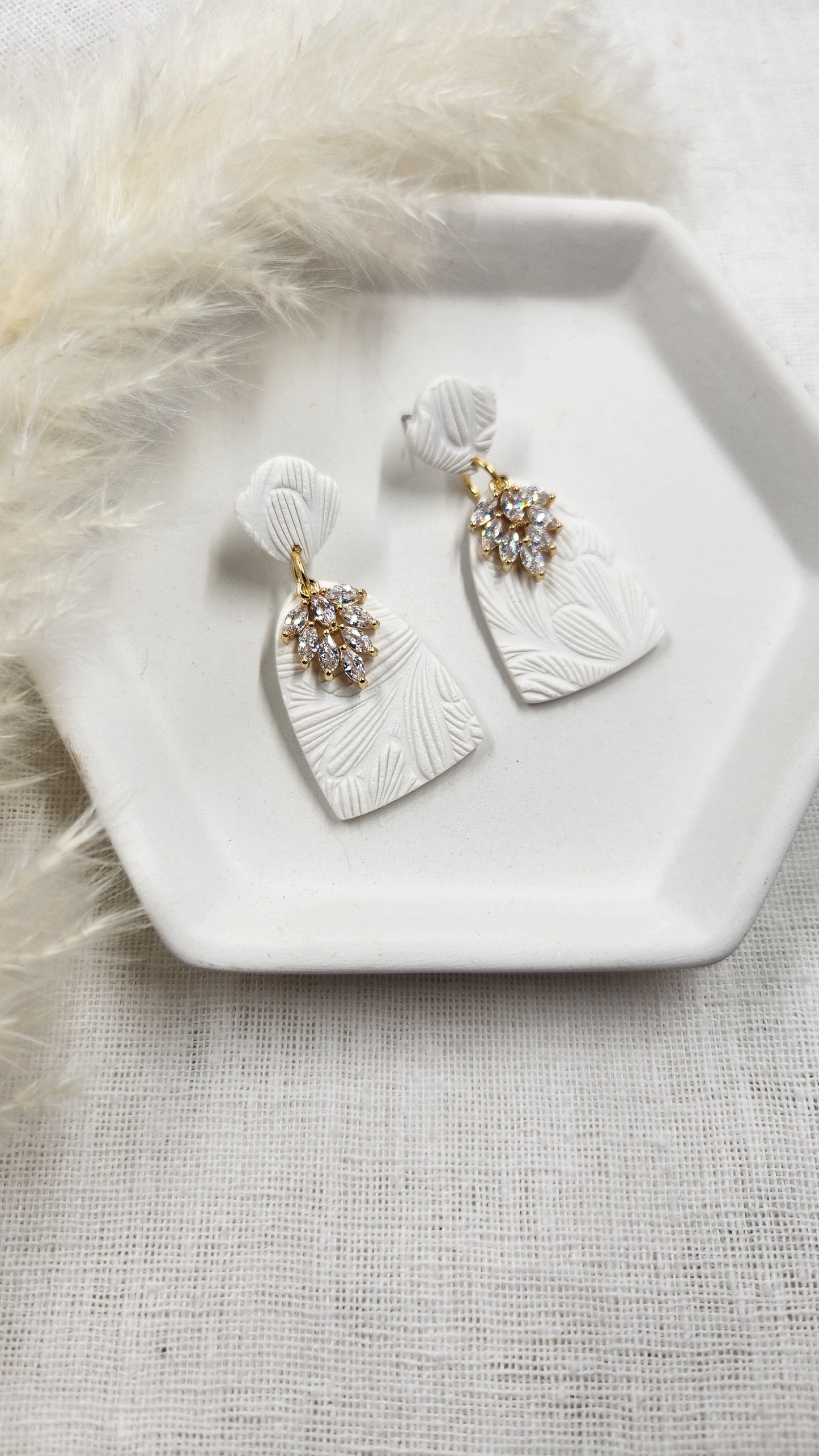 Dangles | white