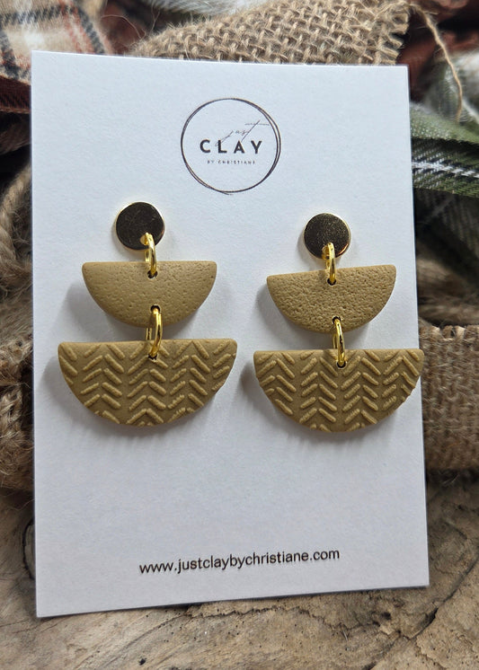 Tiered Dangles | beige